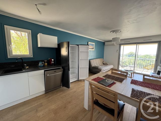 Appartement T3 à louer - 3 pièces - 58.34 m2 - SIX FOURS LES PLAGES - 83 - PROVENCE-ALPES-COTE-D-AZUR - Century 21 Agence Du Bord De Mer