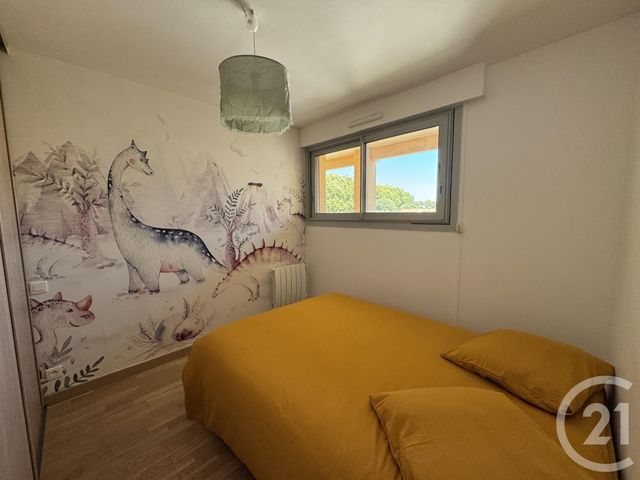 Appartement T3 à louer - 3 pièces - 58.34 m2 - SIX FOURS LES PLAGES - 83 - PROVENCE-ALPES-COTE-D-AZUR - Century 21 Agence Du Bord De Mer