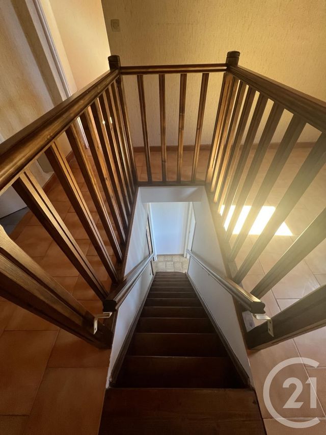 Appartement T3 à louer - 3 pièces - 54.68 m2 - SIX FOURS LES PLAGES - 83 - PROVENCE-ALPES-COTE-D-AZUR - Century 21 Agence Du Bord De Mer