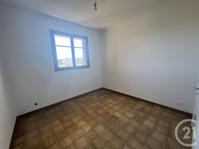 Appartement T3 à louer - 3 pièces - 54.68 m2 - SIX FOURS LES PLAGES - 83 - PROVENCE-ALPES-COTE-D-AZUR - Century 21 Agence Du Bord De Mer