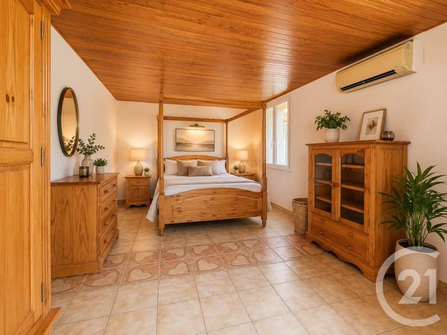 maison à vendre - 6 pièces - 152.0 m2 - SIX FOURS LES PLAGES - 83 - PROVENCE-ALPES-COTE-D-AZUR - Century 21 Agence Du Bord De Mer