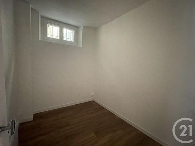 Appartement T2 à louer - 2 pièces - 34.25 m2 - TOULON - 83 - PROVENCE-ALPES-COTE-D-AZUR - Century 21 Agence Du Bord De Mer