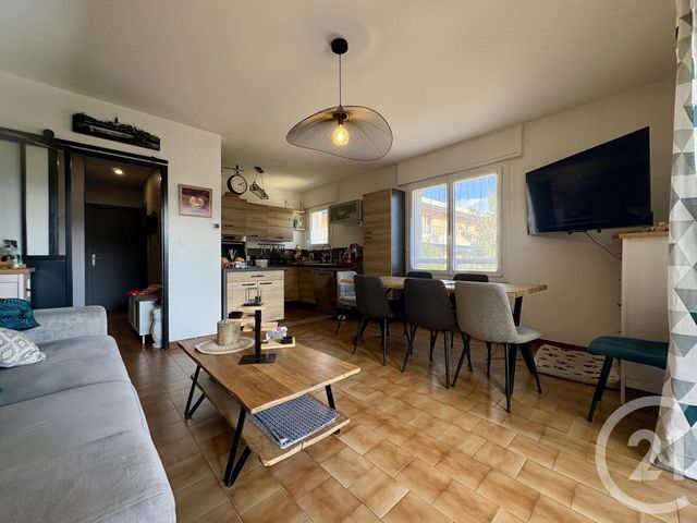 Appartement T2 à vendre - 2 pièces - 44.18 m2 - SIX FOURS LES PLAGES - 83 - PROVENCE-ALPES-COTE-D-AZUR - Century 21 Agence Du Bord De Mer