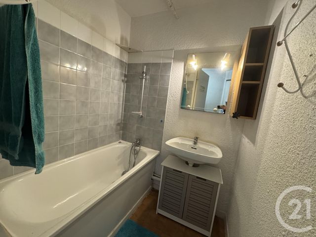 Appartement F2 à vendre - 2 pièces - 23.0 m2 - SIX FOURS LES PLAGES - 83 - PROVENCE-ALPES-COTE-D-AZUR - Century 21 Agence Du Bord De Mer