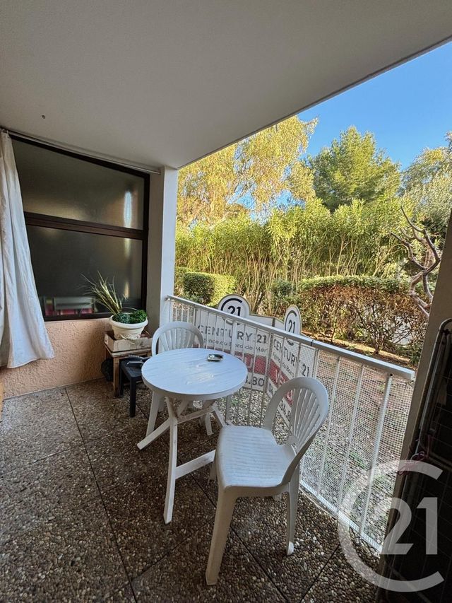 Appartement F2 à vendre - 2 pièces - 23.0 m2 - SIX FOURS LES PLAGES - 83 - PROVENCE-ALPES-COTE-D-AZUR - Century 21 Agence Du Bord De Mer