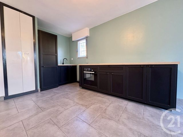 Appartement F2 à vendre - 2 pièces - 38.32 m2 - SANARY SUR MER - 83 - PROVENCE-ALPES-COTE-D-AZUR - Century 21 Agence Du Bord De Mer