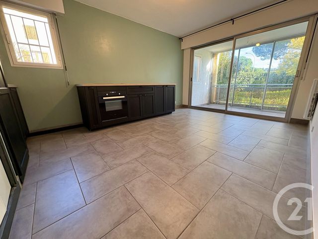 Appartement F2 à vendre - 2 pièces - 38.32 m2 - SANARY SUR MER - 83 - PROVENCE-ALPES-COTE-D-AZUR - Century 21 Agence Du Bord De Mer