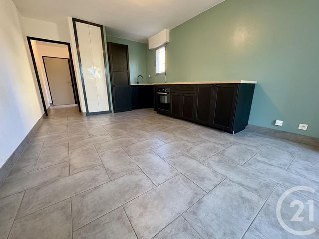 Appartement F2 à vendre - 2 pièces - 38.32 m2 - SANARY SUR MER - 83 - PROVENCE-ALPES-COTE-D-AZUR - Century 21 Agence Du Bord De Mer