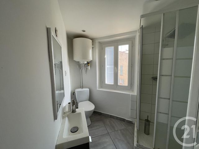 Appartement Studio à louer - 1 pièce - 16.81 m2 - HYERES - 83 - PROVENCE-ALPES-COTE-D-AZUR - Century 21 Agence Du Bord De Mer