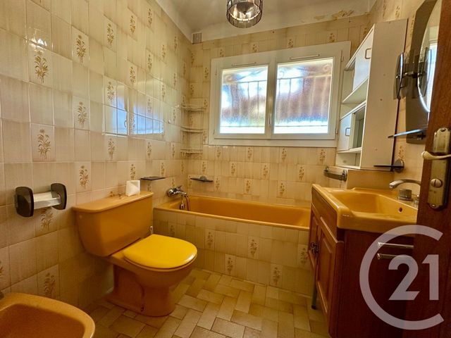 maison à vendre - 5 pièces - 90.0 m2 - SIX FOURS LES PLAGES - 83 - PROVENCE-ALPES-COTE-D-AZUR - Century 21 Agence Du Bord De Mer