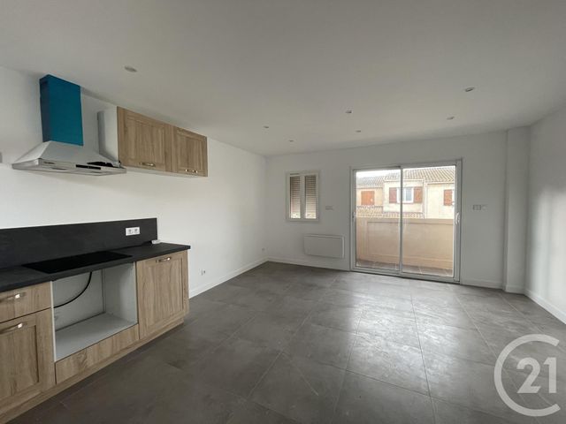 Appartement T2 à louer - 2 pièces - 42.8 m2 - LA SEYNE SUR MER - 83 - PROVENCE-ALPES-COTE-D-AZUR - Century 21 Agence Du Bord De Mer