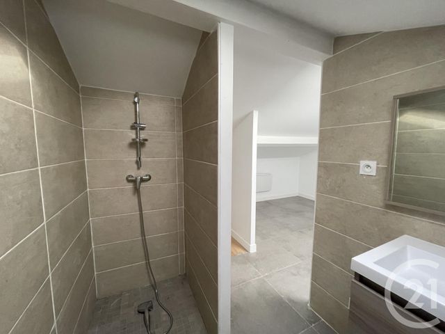 Appartement T2 à louer - 2 pièces - 42.8 m2 - LA SEYNE SUR MER - 83 - PROVENCE-ALPES-COTE-D-AZUR - Century 21 Agence Du Bord De Mer