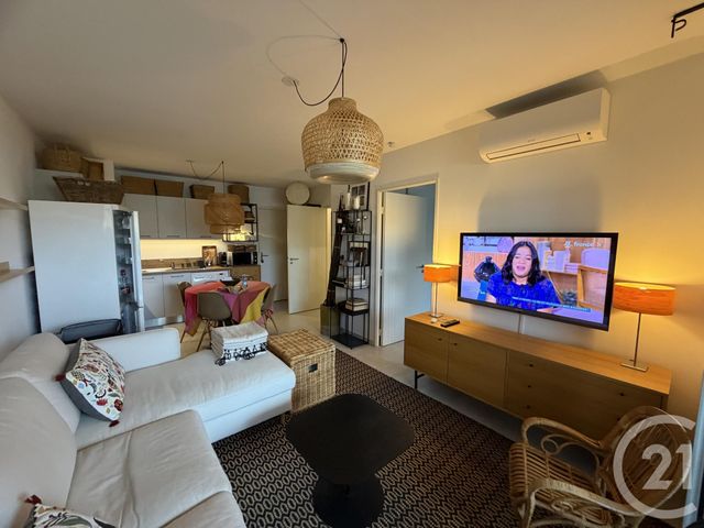 Appartement T2 à louer - 2 pièces - 47.11 m2 - SIX FOURS LES PLAGES - 83 - PROVENCE-ALPES-COTE-D-AZUR - Century 21 Agence Du Bord De Mer