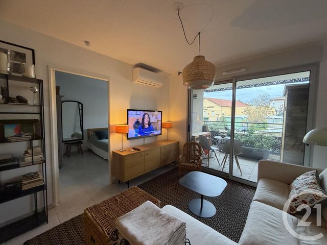 Appartement T2 à louer - 2 pièces - 47.11 m2 - SIX FOURS LES PLAGES - 83 - PROVENCE-ALPES-COTE-D-AZUR - Century 21 Agence Du Bord De Mer