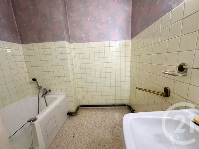 Appartement T4 à vendre - 4 pièces - 78.05 m2 - SIX FOURS LES PLAGES - 83 - PROVENCE-ALPES-COTE-D-AZUR - Century 21 Agence Du Bord De Mer