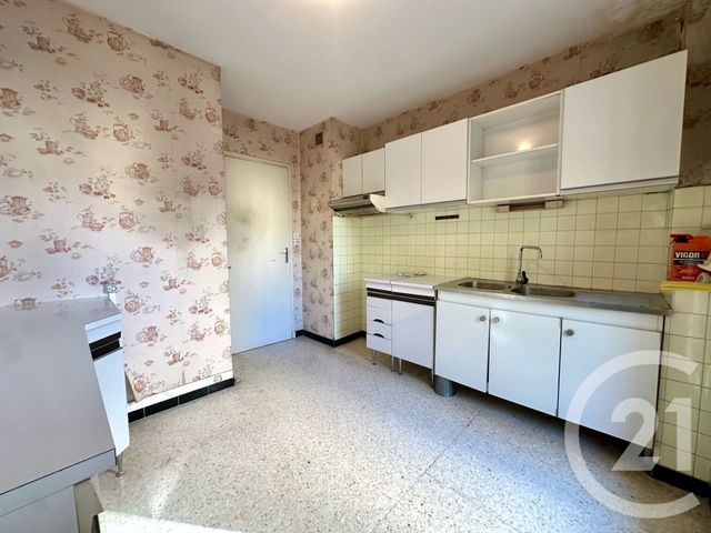 Appartement T4 à vendre - 4 pièces - 78.05 m2 - SIX FOURS LES PLAGES - 83 - PROVENCE-ALPES-COTE-D-AZUR - Century 21 Agence Du Bord De Mer