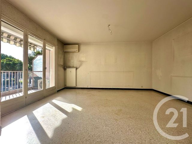 Appartement T4 à vendre - 4 pièces - 78.05 m2 - SIX FOURS LES PLAGES - 83 - PROVENCE-ALPES-COTE-D-AZUR - Century 21 Agence Du Bord De Mer
