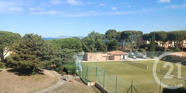 Appartement T2 à vendre - 2 pièces - 27.7 m2 - SIX FOURS LES PLAGES - 83 - PROVENCE-ALPES-COTE-D-AZUR - Century 21 Agence Du Bord De Mer