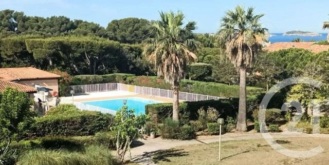 Appartement T2 à vendre - 2 pièces - 27.7 m2 - SIX FOURS LES PLAGES - 83 - PROVENCE-ALPES-COTE-D-AZUR - Century 21 Agence Du Bord De Mer