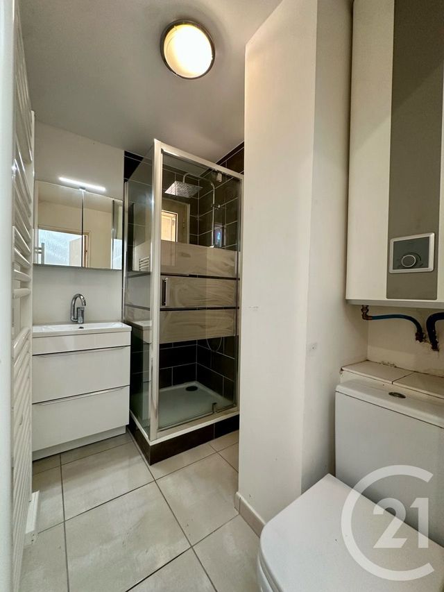 Appartement T2 à vendre - 2 pièces - 27.7 m2 - SIX FOURS LES PLAGES - 83 - PROVENCE-ALPES-COTE-D-AZUR - Century 21 Agence Du Bord De Mer