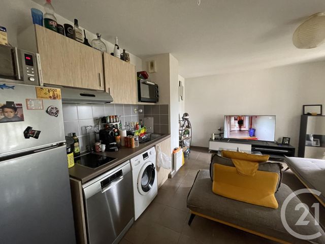 Appartement T2 à louer - 2 pièces - 42.35 m2 - LA SEYNE SUR MER - 83 - PROVENCE-ALPES-COTE-D-AZUR - Century 21 Agence Du Bord De Mer