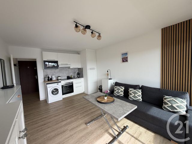 Appartement Studio à louer SIX FOURS LES PLAGES