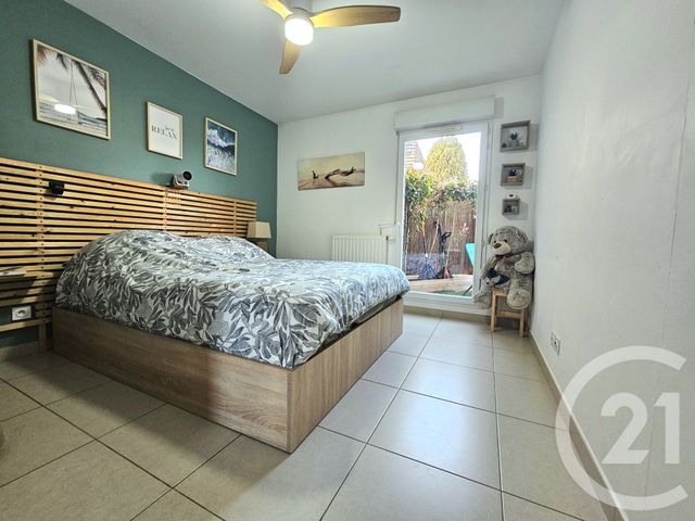 Appartement F3 à vendre - 3 pièces - 59.03 m2 - SIX FOURS LES PLAGES - 83 - PROVENCE-ALPES-COTE-D-AZUR - Century 21 Agence Du Bord De Mer