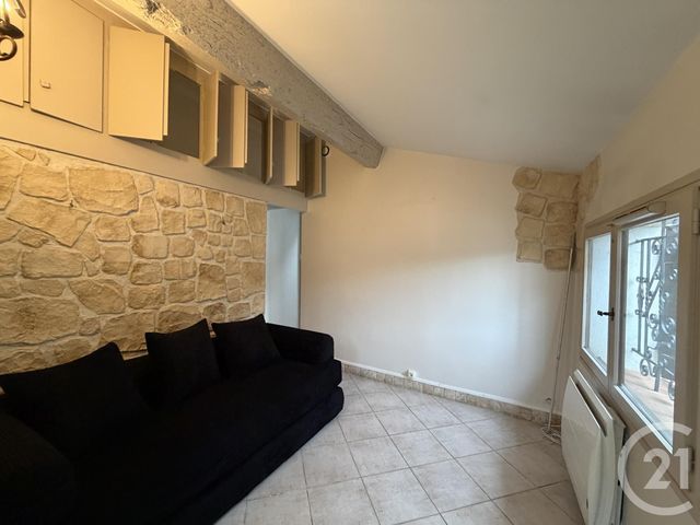 Appartement T2 à louer - 2 pièces - 34.5 m2 - SIX FOURS LES PLAGES - 83 - PROVENCE-ALPES-COTE-D-AZUR - Century 21 Agence Du Bord De Mer