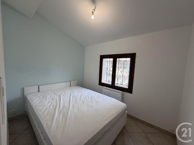 Appartement T2 à louer - 2 pièces - 34.5 m2 - SIX FOURS LES PLAGES - 83 - PROVENCE-ALPES-COTE-D-AZUR - Century 21 Agence Du Bord De Mer