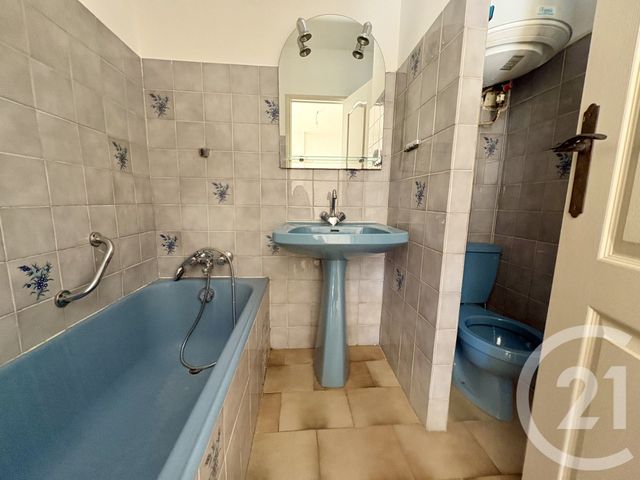 Appartement Studio à vendre - 1 pièce - 22.9 m2 - SIX FOURS LES PLAGES - 83 - PROVENCE-ALPES-COTE-D-AZUR - Century 21 Agence Du Bord De Mer