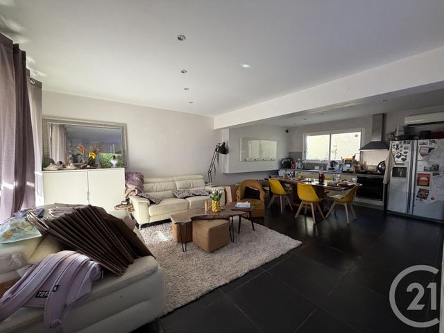 maison à louer - 4 pièces - 88.89 m2 - SIX FOURS LES PLAGES - 83 - PROVENCE-ALPES-COTE-D-AZUR - Century 21 Agence Du Bord De Mer