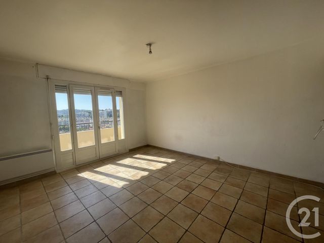 Appartement T3 à louer - 3 pièces - 63.07 m2 - TOULON - 83 - PROVENCE-ALPES-COTE-D-AZUR - Century 21 Agence Du Bord De Mer