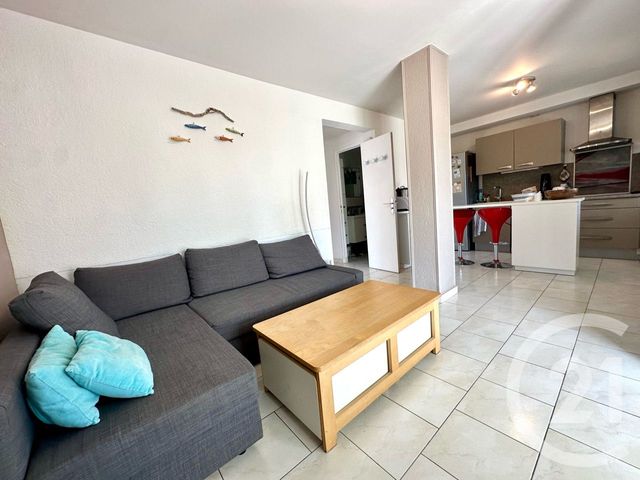 Appartement T4 à vendre - 4 pièces - 61.3 m2 - SIX FOURS LES PLAGES - 83 - PROVENCE-ALPES-COTE-D-AZUR - Century 21 Agence Du Bord De Mer