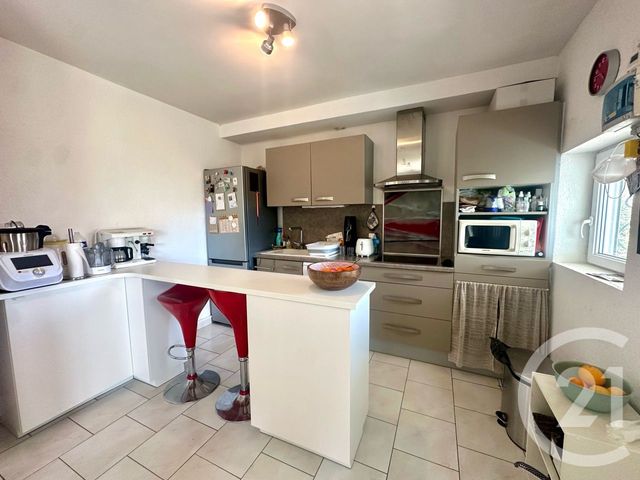 Appartement T4 à vendre - 4 pièces - 61.3 m2 - SIX FOURS LES PLAGES - 83 - PROVENCE-ALPES-COTE-D-AZUR - Century 21 Agence Du Bord De Mer