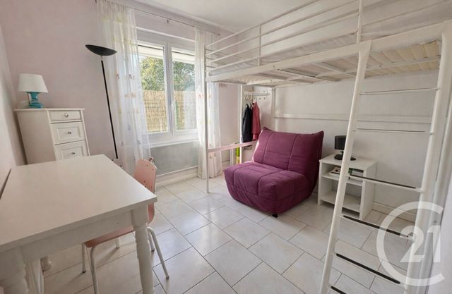 Appartement T4 à vendre - 4 pièces - 61.3 m2 - SIX FOURS LES PLAGES - 83 - PROVENCE-ALPES-COTE-D-AZUR - Century 21 Agence Du Bord De Mer