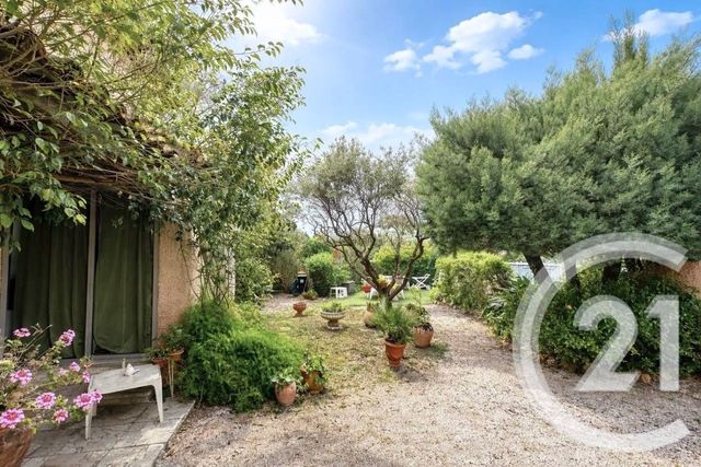 maison à vendre - 6 pièces - 122.0 m2 - SIX FOURS LES PLAGES - 83 - PROVENCE-ALPES-COTE-D-AZUR - Century 21 Agence Du Bord De Mer