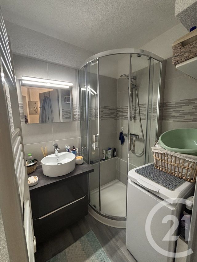 Appartement F2 à vendre - 2 pièces - 22.83 m2 - 83 - PROVENCE-ALPES-COTE-D-AZUR - Century 21 Agence Du Bord De Mer
