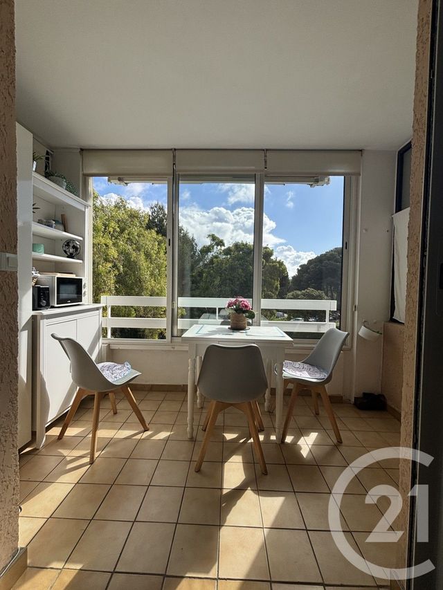 Appartement F2 à vendre - 2 pièces - 22.83 m2 - 83 - PROVENCE-ALPES-COTE-D-AZUR - Century 21 Agence Du Bord De Mer