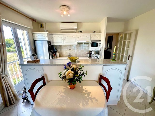 Appartement T2 à vendre - 2 pièces - 44.56 m2 - SIX FOURS LES PLAGES - 83 - PROVENCE-ALPES-COTE-D-AZUR - Century 21 Agence Du Bord De Mer