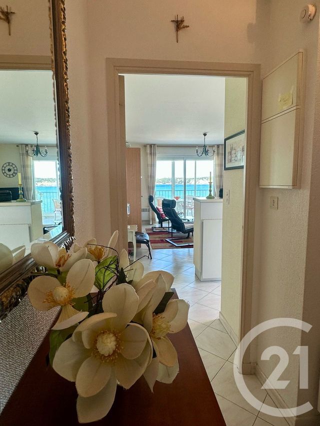 Appartement T2 à vendre - 2 pièces - 44.56 m2 - SIX FOURS LES PLAGES - 83 - PROVENCE-ALPES-COTE-D-AZUR - Century 21 Agence Du Bord De Mer