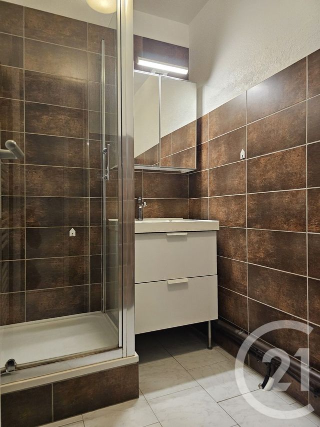 Appartement T2 à vendre - 2 pièces - 29.85 m2 - SIX FOURS LES PLAGES - 83 - PROVENCE-ALPES-COTE-D-AZUR - Century 21 Agence Du Bord De Mer