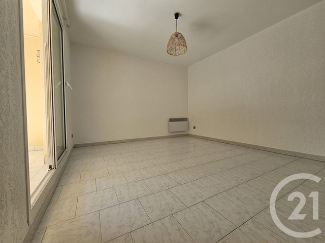Appartement T2 à vendre - 2 pièces - 29.85 m2 - SIX FOURS LES PLAGES - 83 - PROVENCE-ALPES-COTE-D-AZUR - Century 21 Agence Du Bord De Mer