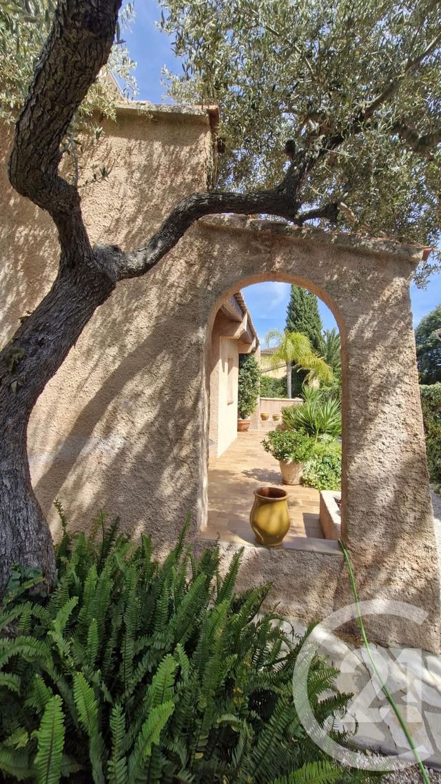 maison à vendre - 6 pièces - 134.5 m2 - SIX FOURS LES PLAGES - 83 - PROVENCE-ALPES-COTE-D-AZUR - Century 21 Agence Du Bord De Mer