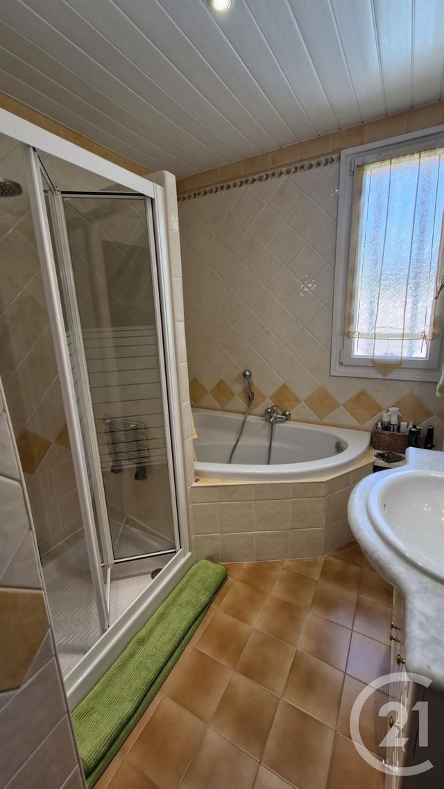 maison à vendre - 6 pièces - 134.5 m2 - SIX FOURS LES PLAGES - 83 - PROVENCE-ALPES-COTE-D-AZUR - Century 21 Agence Du Bord De Mer