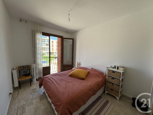 Appartement F3 à louer - 3 pièces - 55.84 m2 - SANARY SUR MER - 83 - PROVENCE-ALPES-COTE-D-AZUR - Century 21 Agence Du Bord De Mer