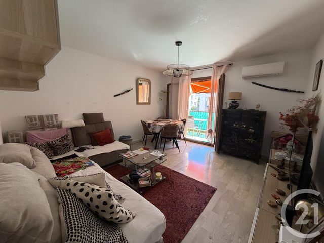 Appartement F3 à louer - 3 pièces - 55.84 m2 - SANARY SUR MER - 83 - PROVENCE-ALPES-COTE-D-AZUR - Century 21 Agence Du Bord De Mer