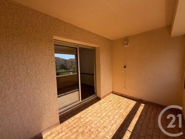Appartement F1 à louer - 1 pièce - 22.0 m2 - SIX FOURS LES PLAGES - 83 - PROVENCE-ALPES-COTE-D-AZUR - Century 21 Agence Du Bord De Mer