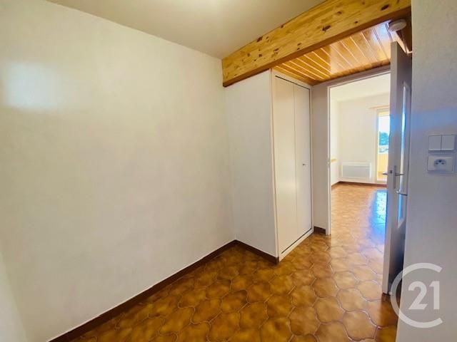Appartement F1 à louer - 1 pièce - 22.0 m2 - SIX FOURS LES PLAGES - 83 - PROVENCE-ALPES-COTE-D-AZUR - Century 21 Agence Du Bord De Mer