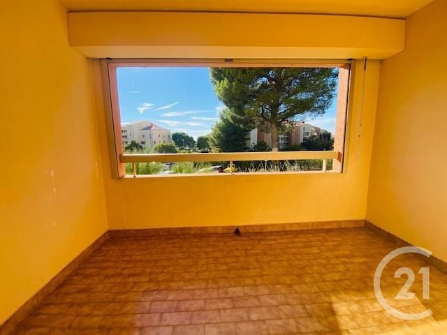 Appartement F1 à louer - 1 pièce - 22.0 m2 - SIX FOURS LES PLAGES - 83 - PROVENCE-ALPES-COTE-D-AZUR - Century 21 Agence Du Bord De Mer