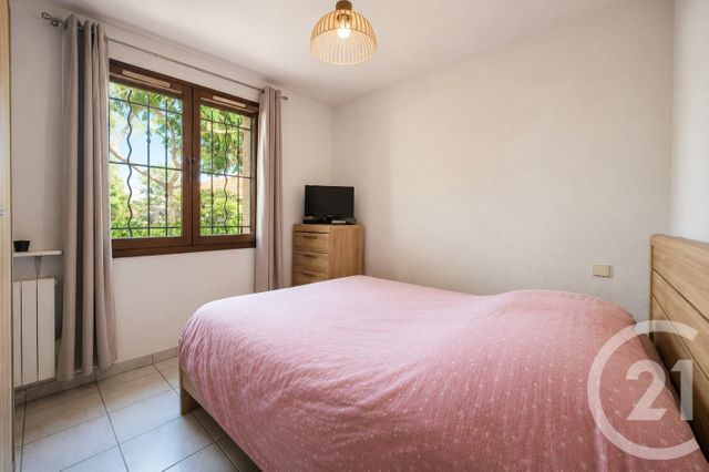 Appartement F3 à vendre - 3 pièces - 52.9 m2 - SIX FOURS LES PLAGES - 83 - PROVENCE-ALPES-COTE-D-AZUR - Century 21 Agence Du Bord De Mer
